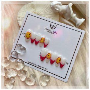 Nail box mặt cười trending - nails đẹp trendy